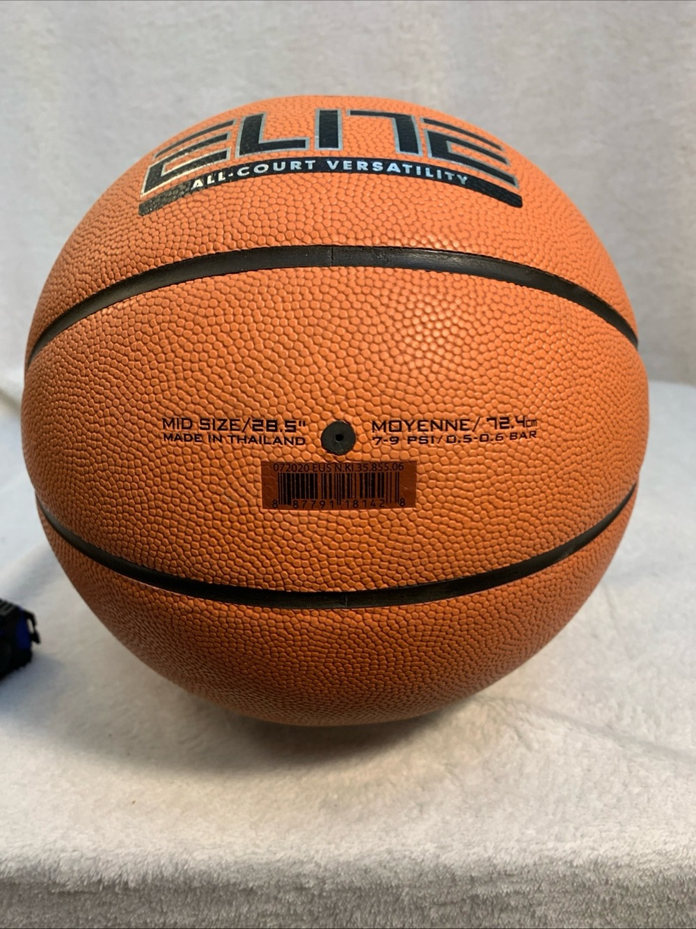 Nike Elite All-Court Versatility Size 28.5 Basketball - Picture 4 of 4